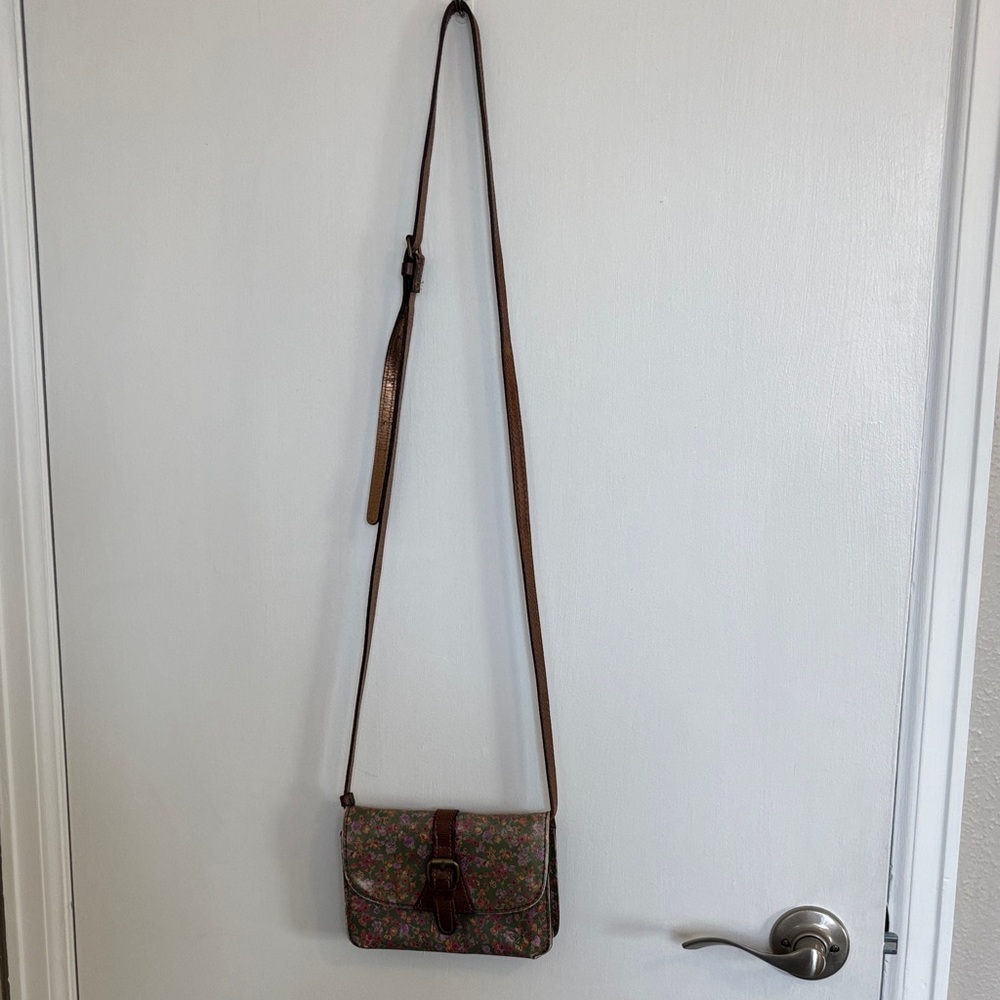 Patricia Nash Small Green Floral Crossbody Bag with Brown Accents - Picture 2 of 9